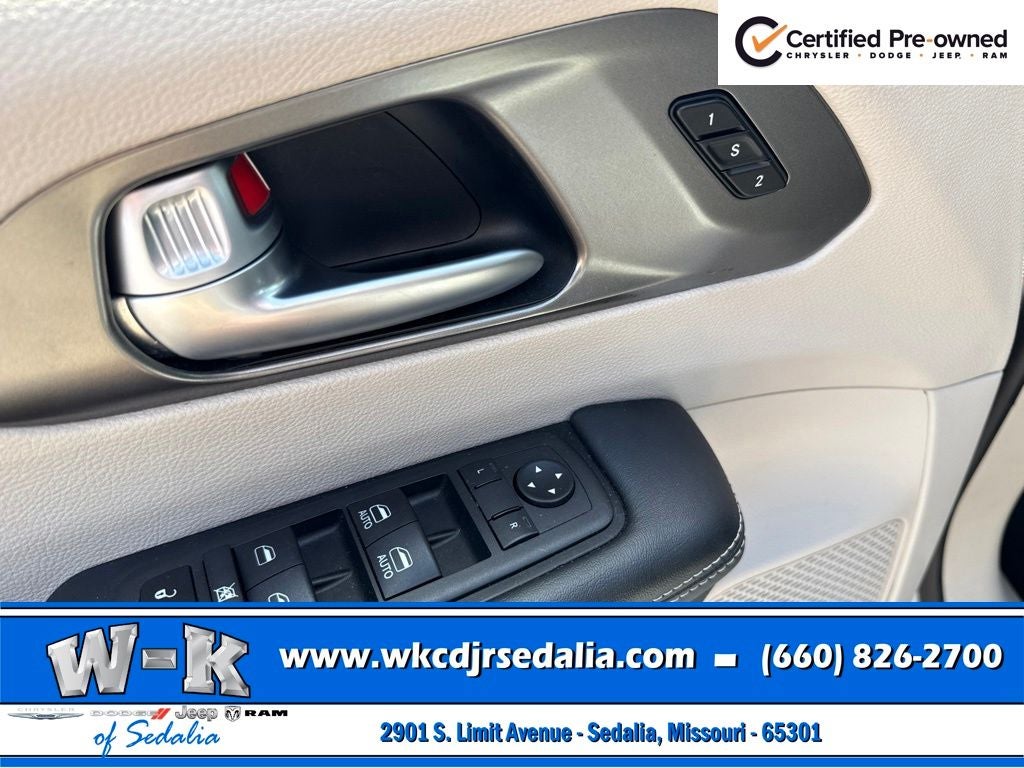 2024 Chrysler Pacifica Touring L