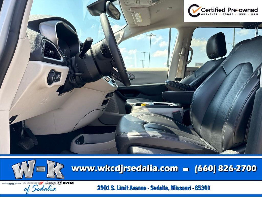 2024 Chrysler Pacifica Touring L