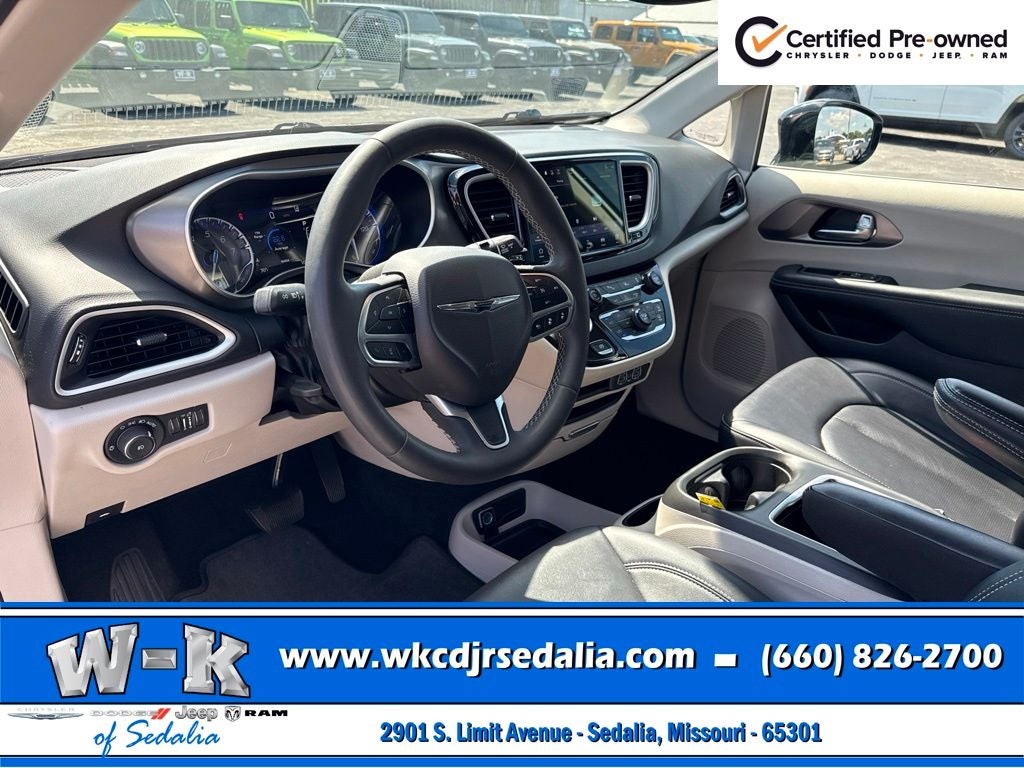 2024 Chrysler Pacifica Touring L
