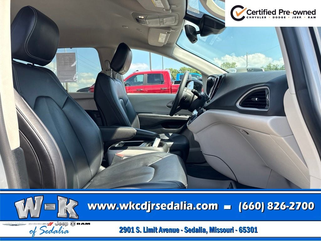 2024 Chrysler Pacifica Touring L