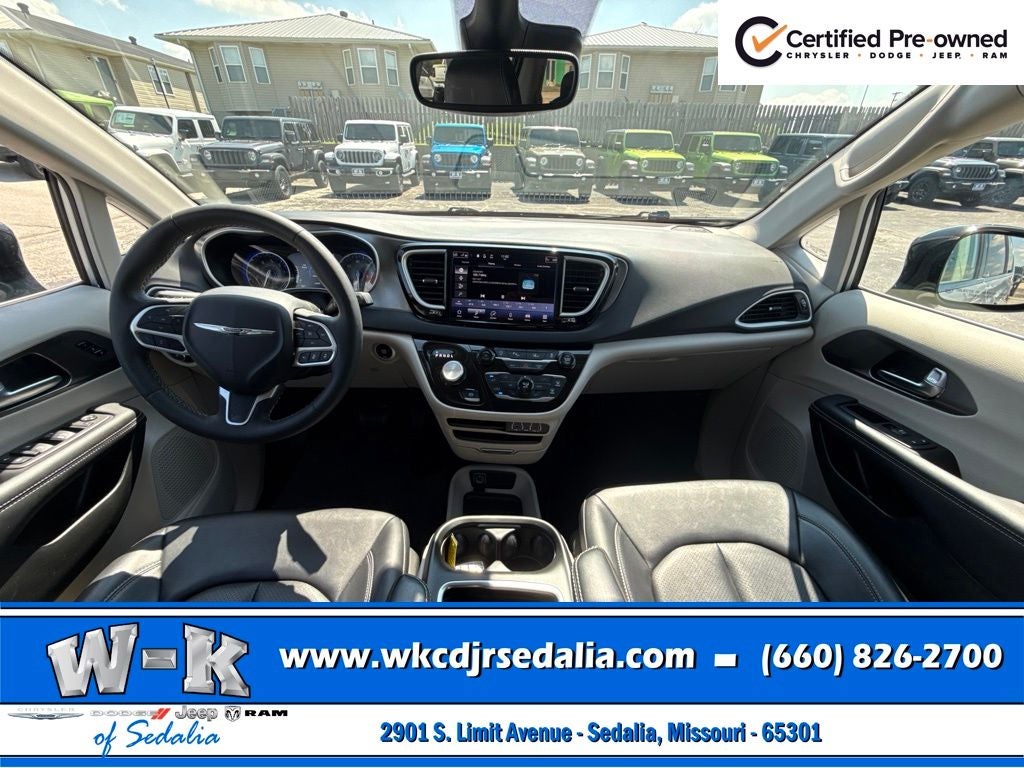 2024 Chrysler Pacifica Touring L