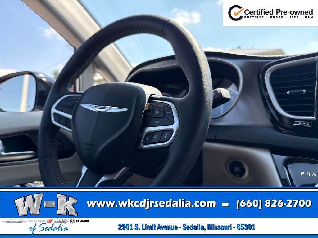 2024 Chrysler Pacifica Touring L