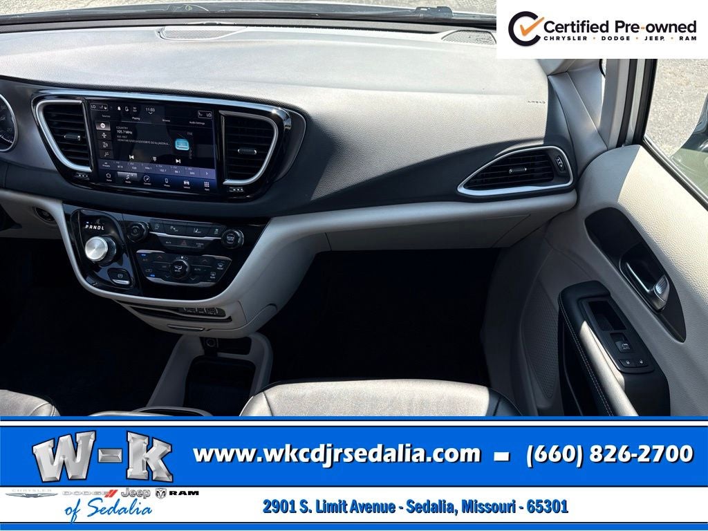 2024 Chrysler Pacifica Touring L