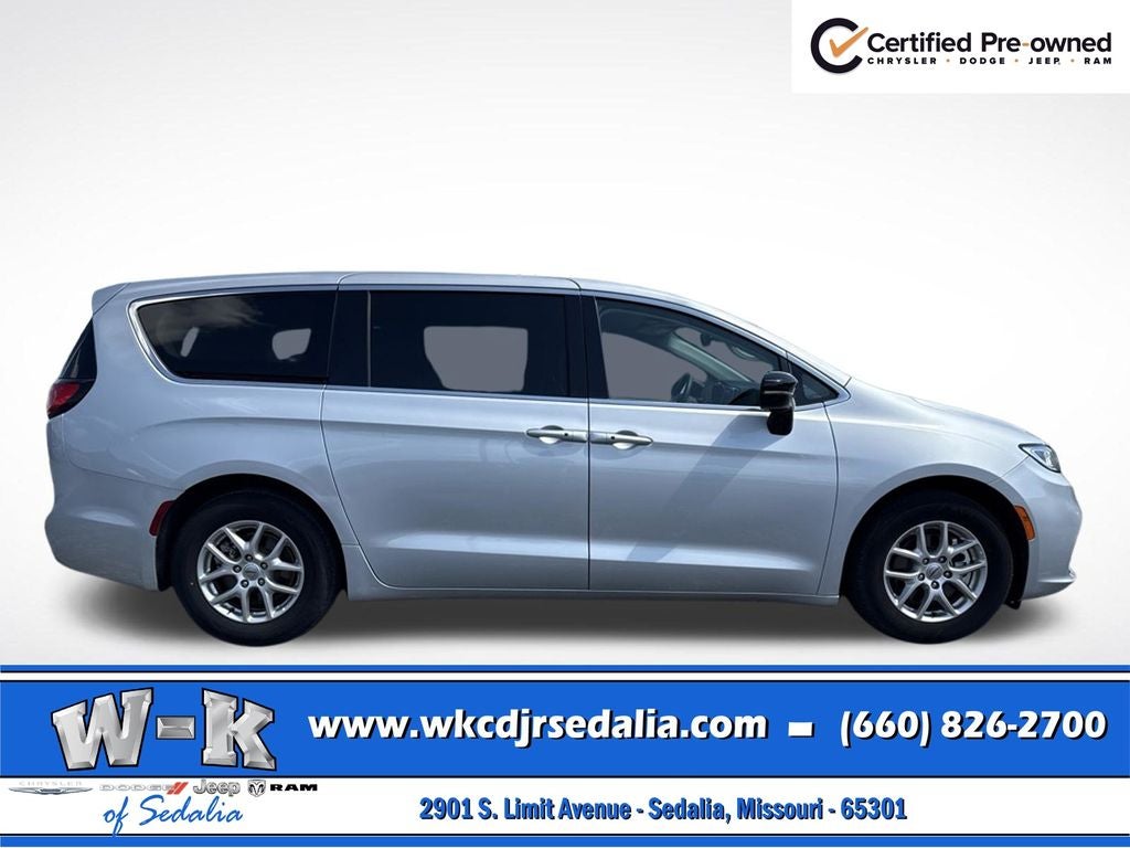 2024 Chrysler Pacifica Touring L