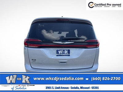 2024 Chrysler Pacifica Touring L