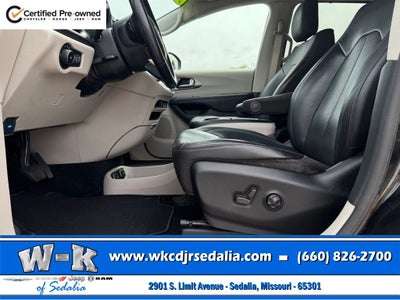 2021 Chrysler Pacifica Touring L