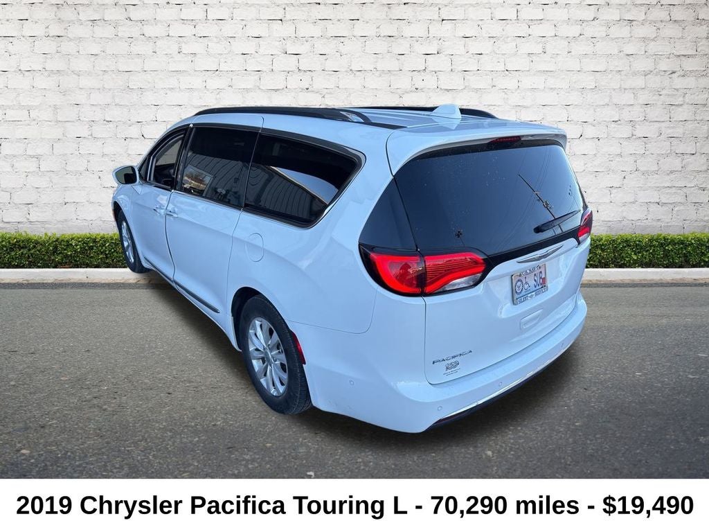2019 Chrysler Pacifica Touring L