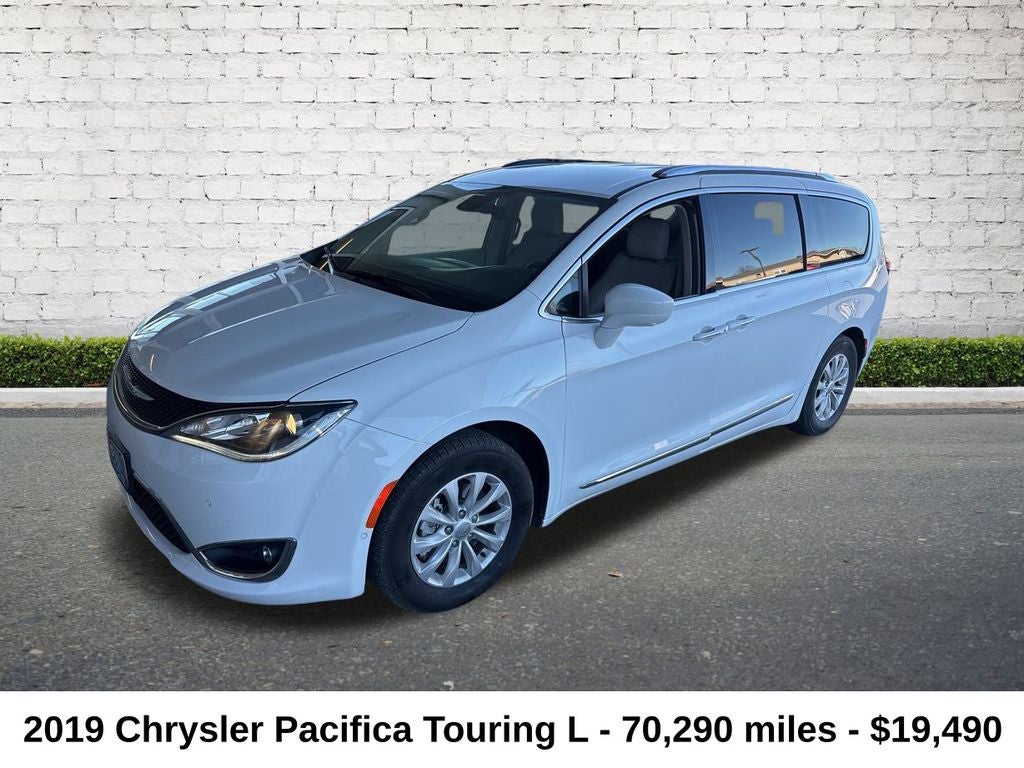 2019 Chrysler Pacifica Touring L