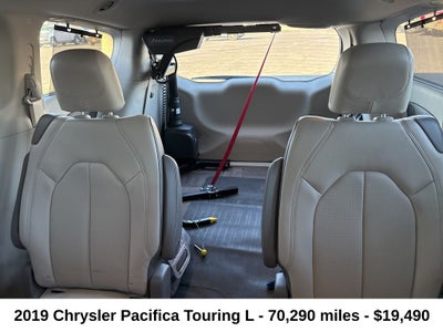 2019 Chrysler Pacifica Touring L