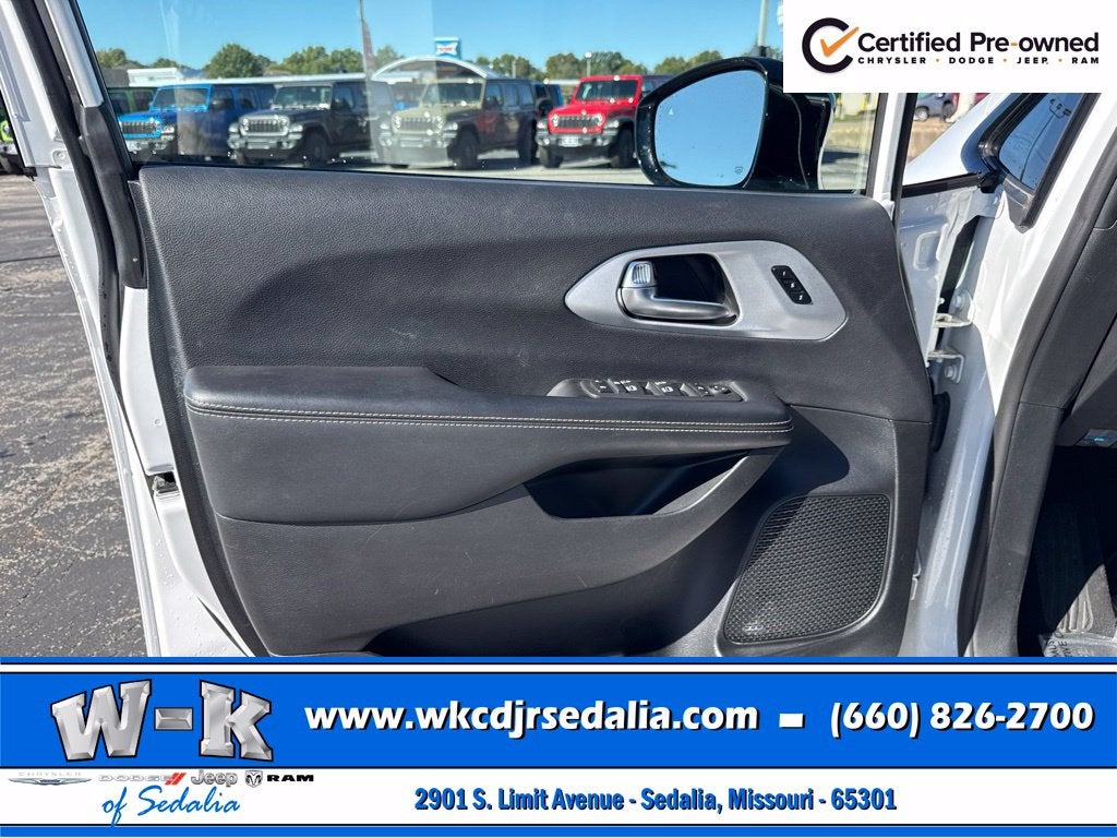 2025 Chrysler Pacifica Limited