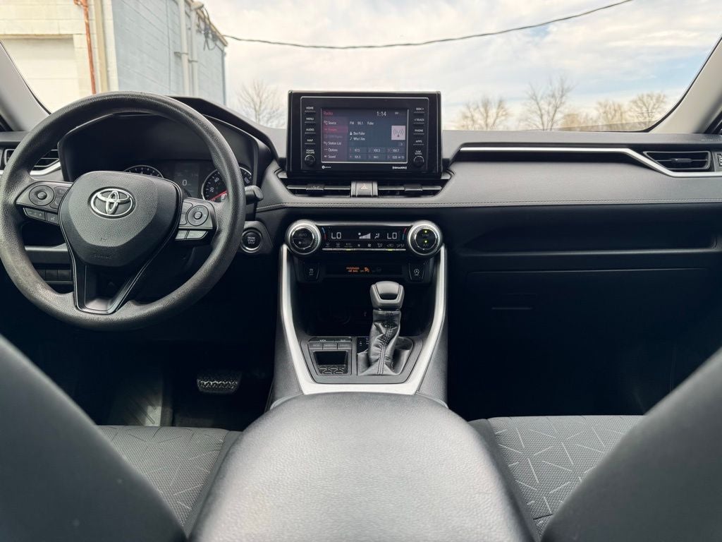 2020 Toyota RAV4 XLE
