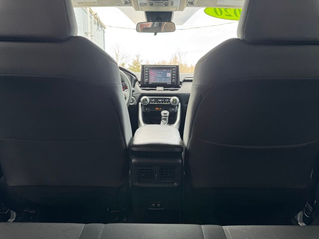 2020 Toyota RAV4 XLE