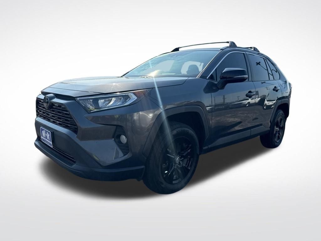 2020 Toyota RAV4 XLE