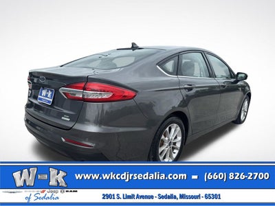 2020 Ford Fusion SE