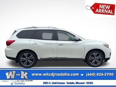 2017 Nissan Pathfinder Platinum