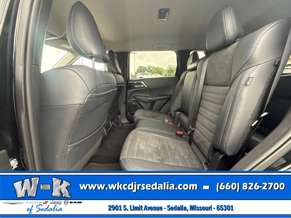 2025 Mitsubishi Outlander SE