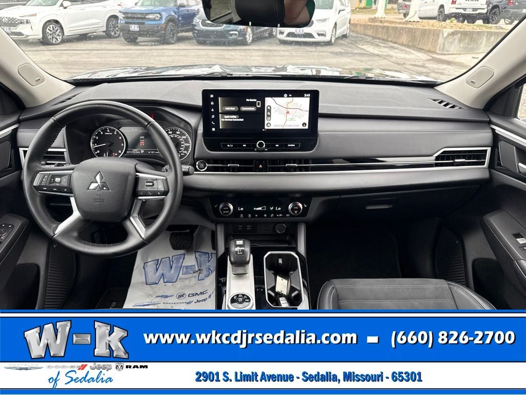 2025 Mitsubishi Outlander SE