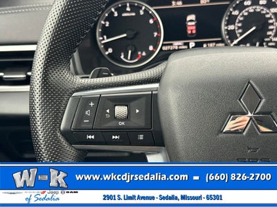 2025 Mitsubishi Outlander SE