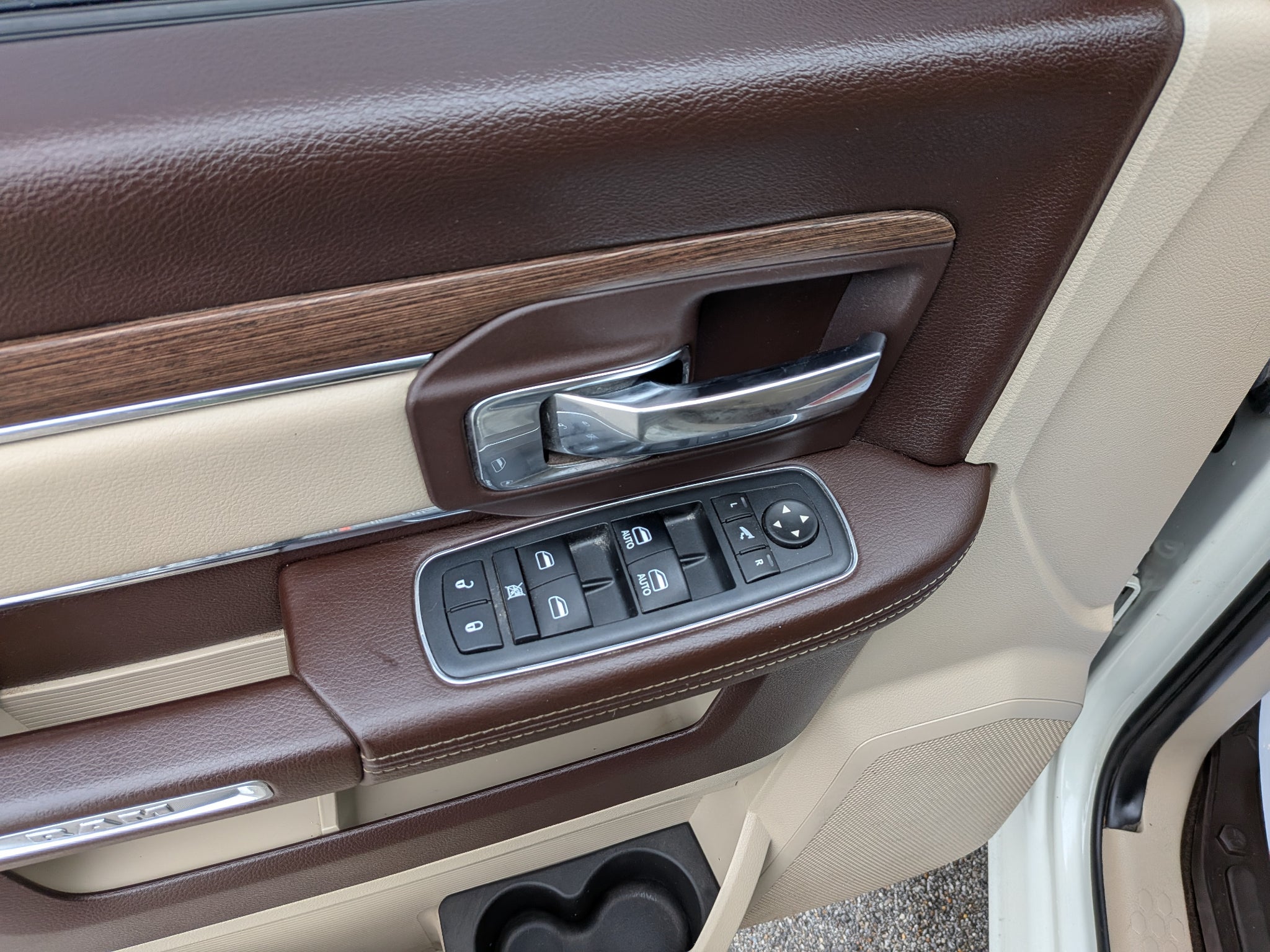 2016 RAM 1500 Laramie