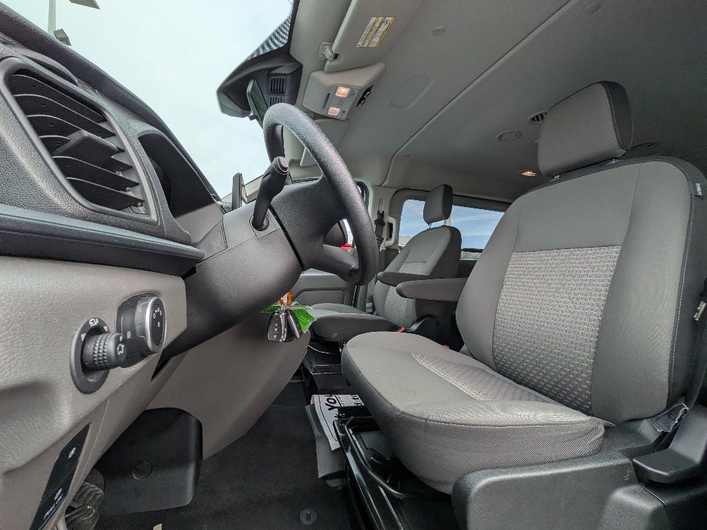 2024 Ford Transit Passenger Wagon XL