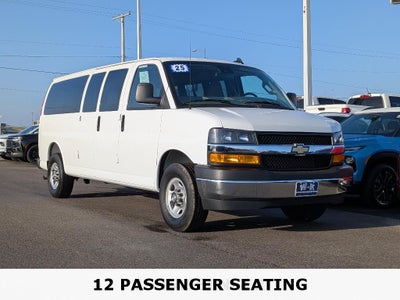 2025 Chevrolet Express Passenger 1LT