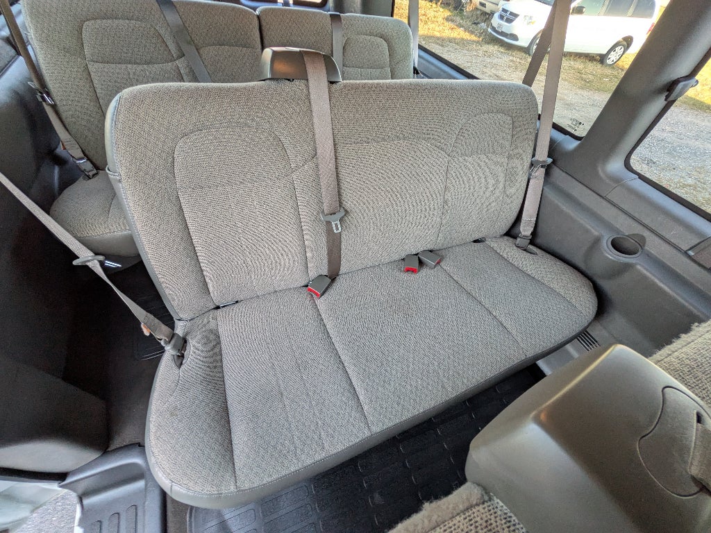 2025 Chevrolet Express Passenger 1LT