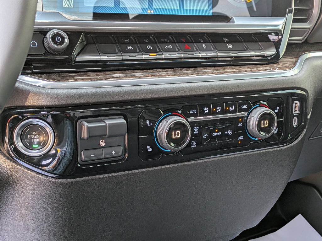 2025 Chevrolet Silverado 1500 LT (2FL)