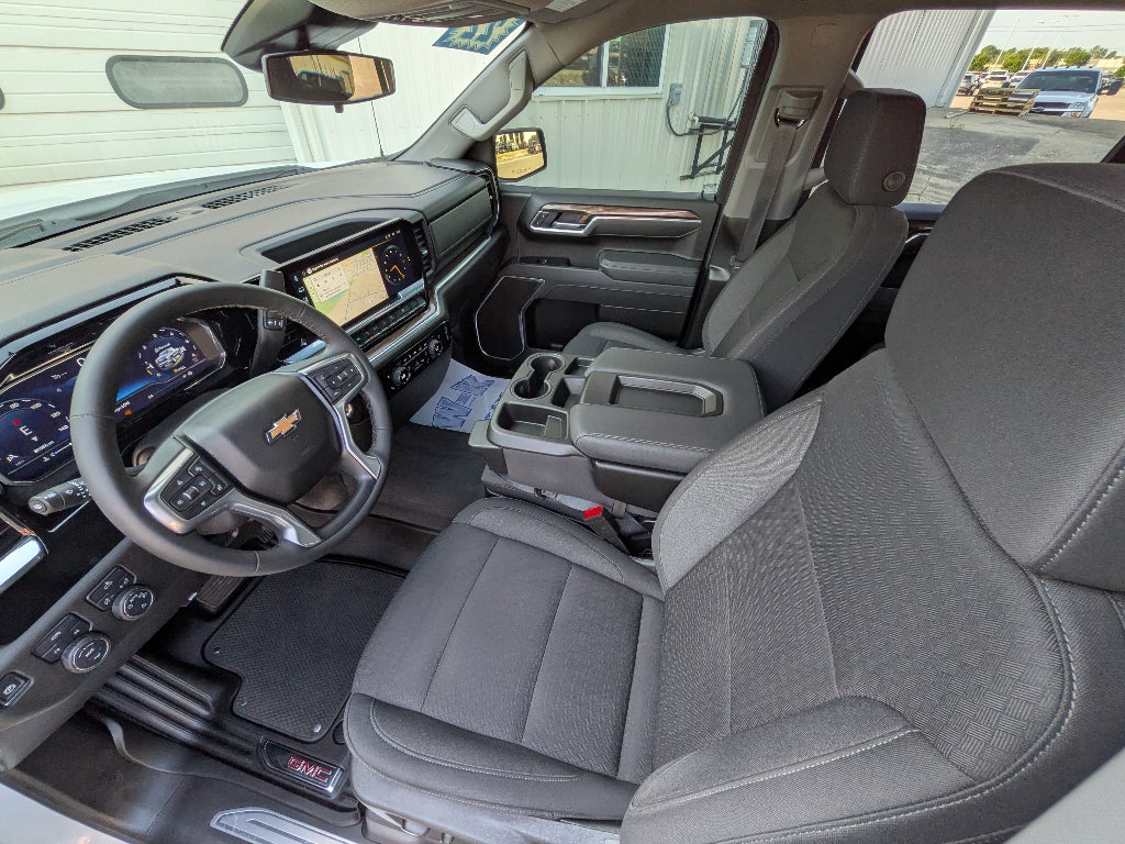 2025 Chevrolet Silverado 1500 LT (2FL)