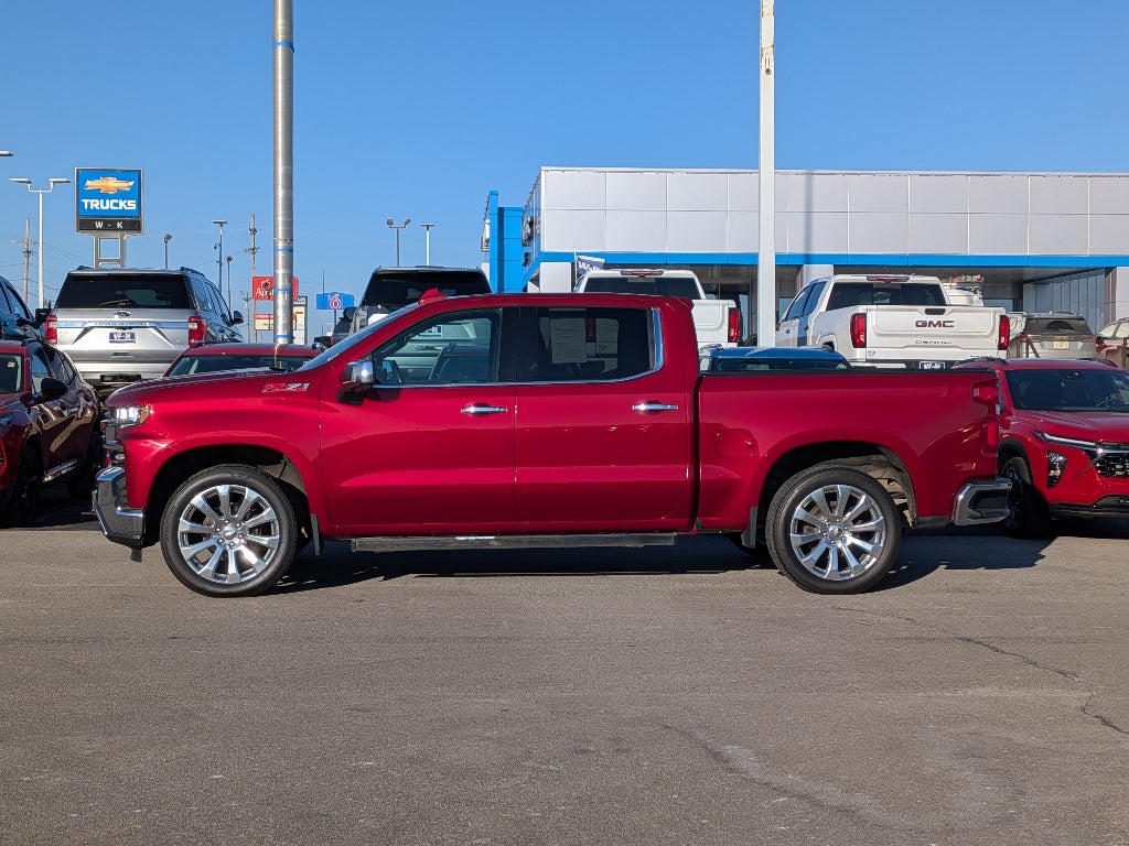 Used 2021 Chevrolet Silverado 1500 LTZ with VIN 1GCUYGET3MZ169677 for sale in Kansas City