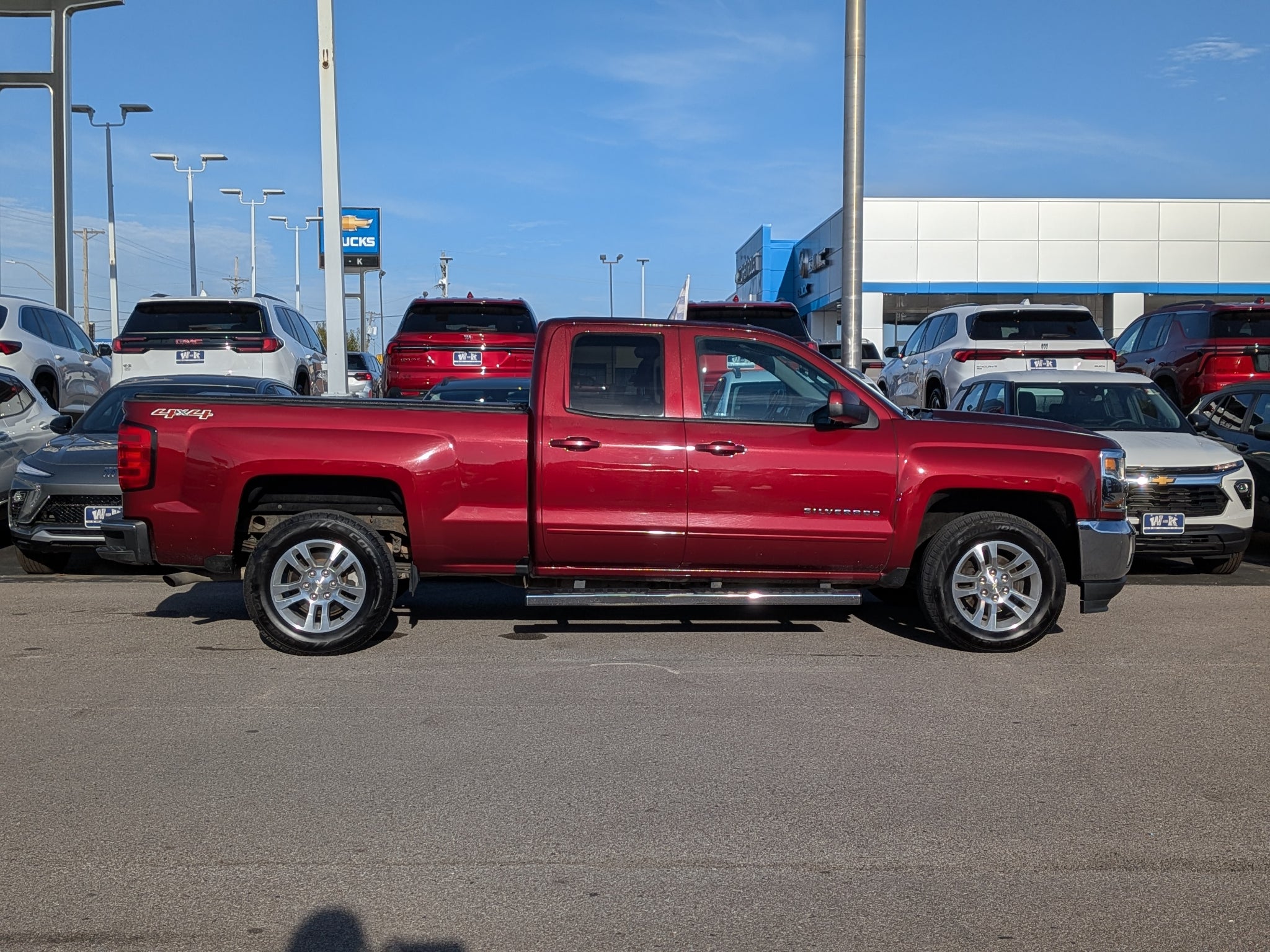 Used 2016 Chevrolet Silverado 1500 LT with VIN 1GCVKREC0GZ271735 for sale in Kansas City