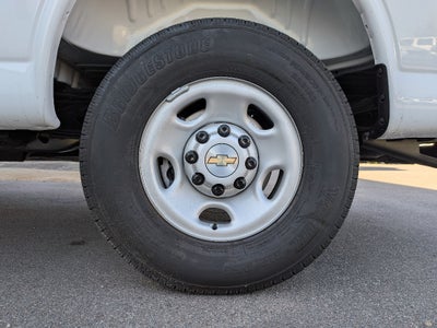 2025 Chevrolet Express Cargo WT
