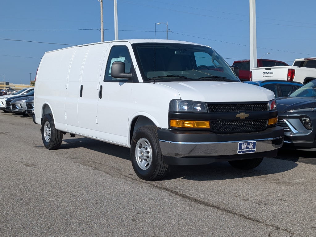 2026 Chevrolet Express Cargo WT