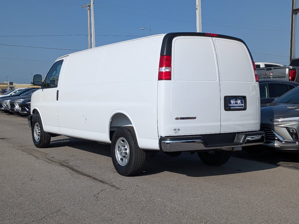 2026 Chevrolet Express Cargo WT