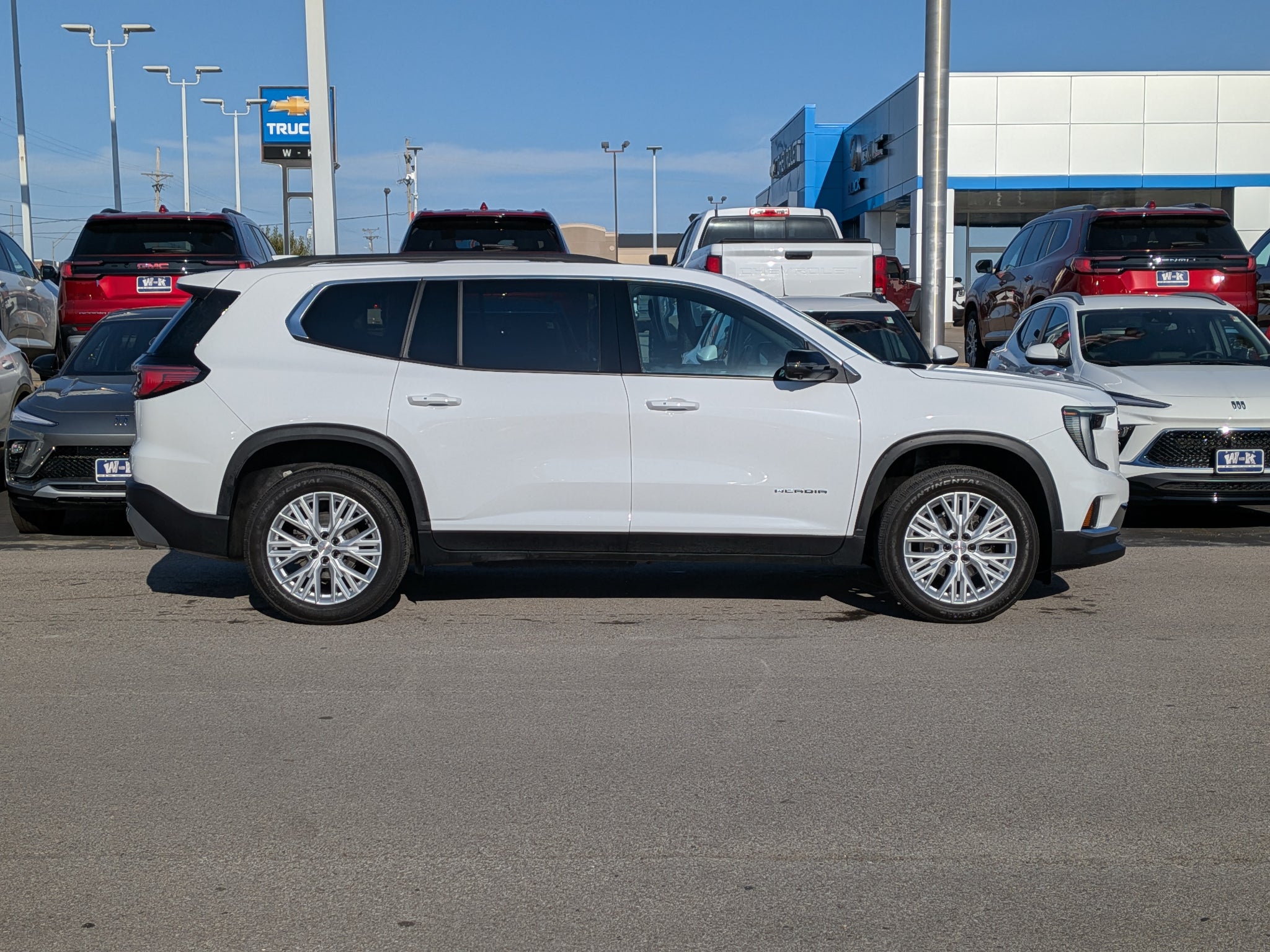 Used 2025 GMC Acadia Elevation with VIN 1GKENKRSXSJ167104 for sale in Kansas City