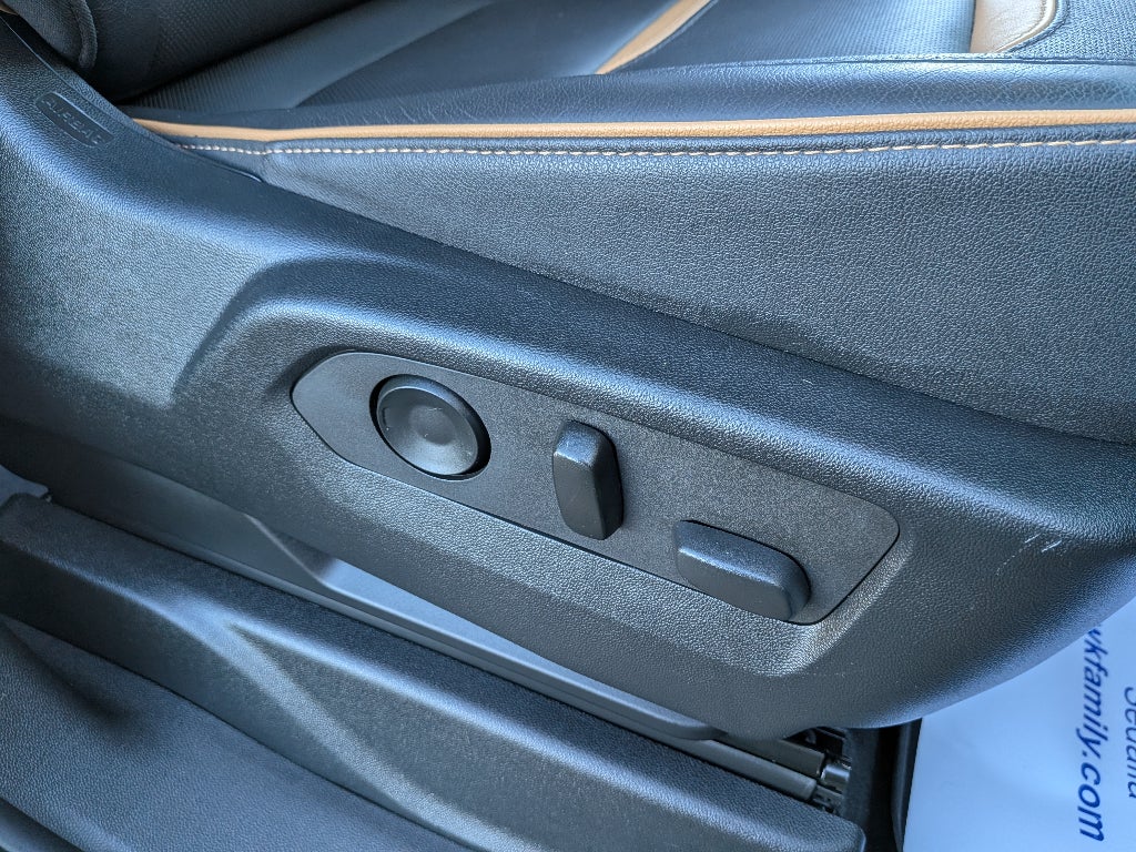 2022 GMC Yukon AT4