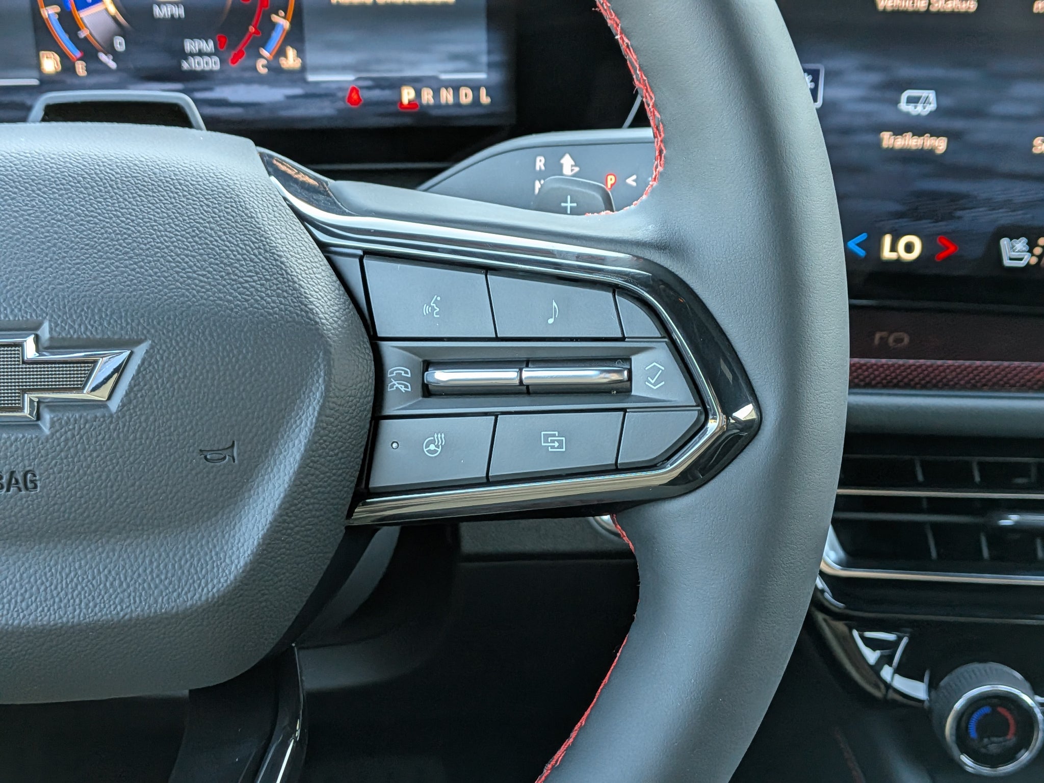 2027 Chevrolet Traverse RS