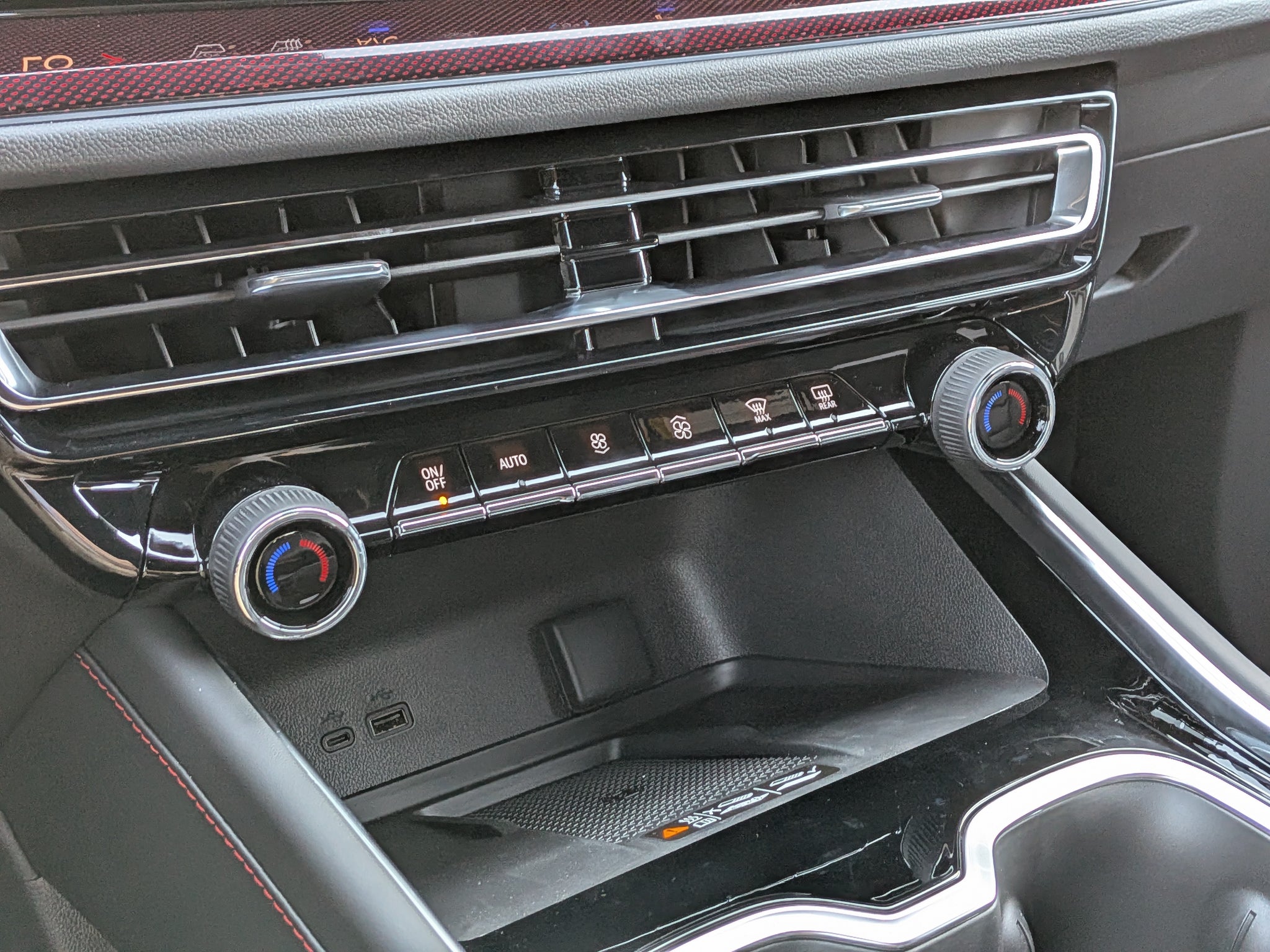 2027 Chevrolet Traverse RS