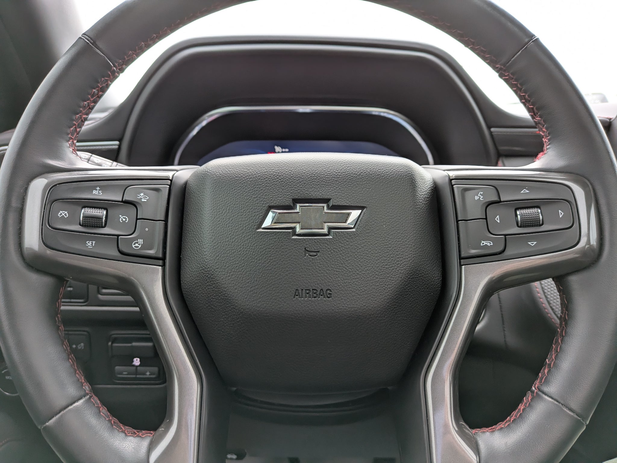 2024 Chevrolet Suburban RST