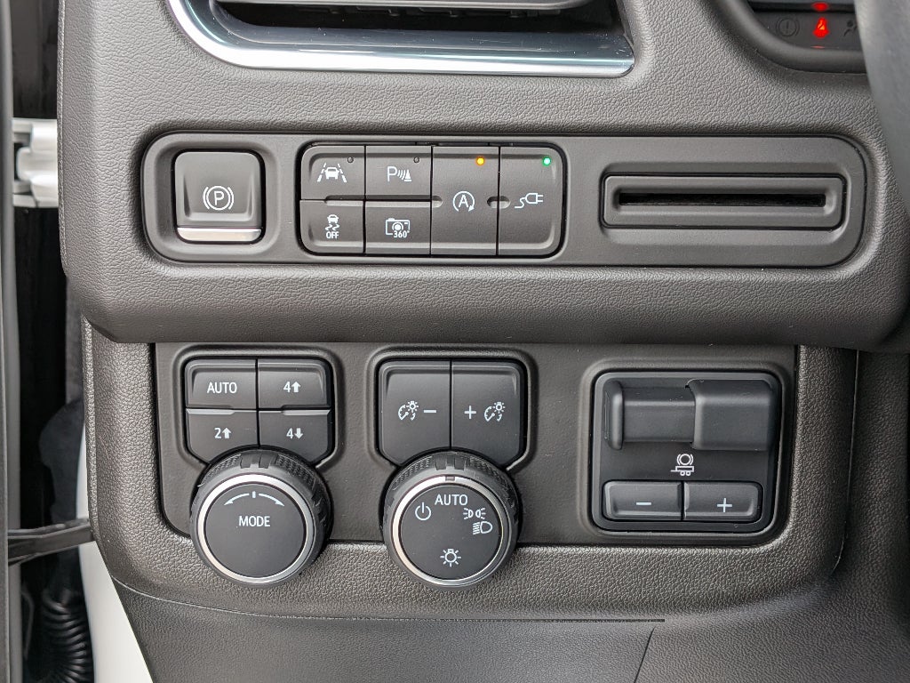 2022 Chevrolet Suburban RST
