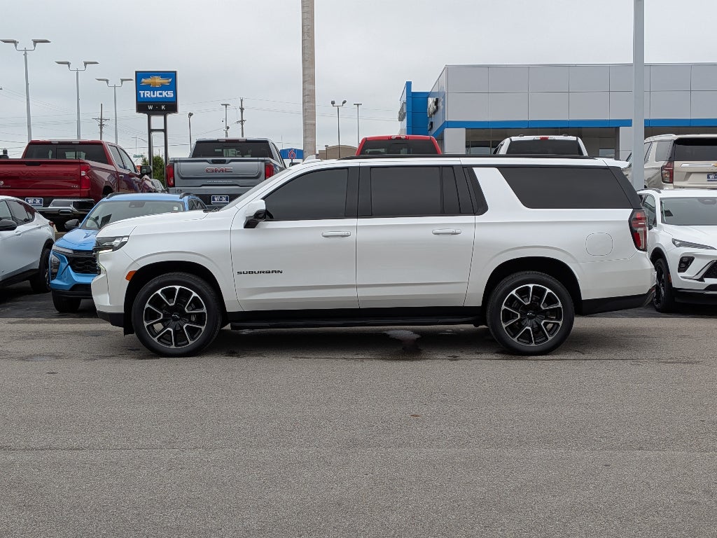 2022 Chevrolet Suburban RST