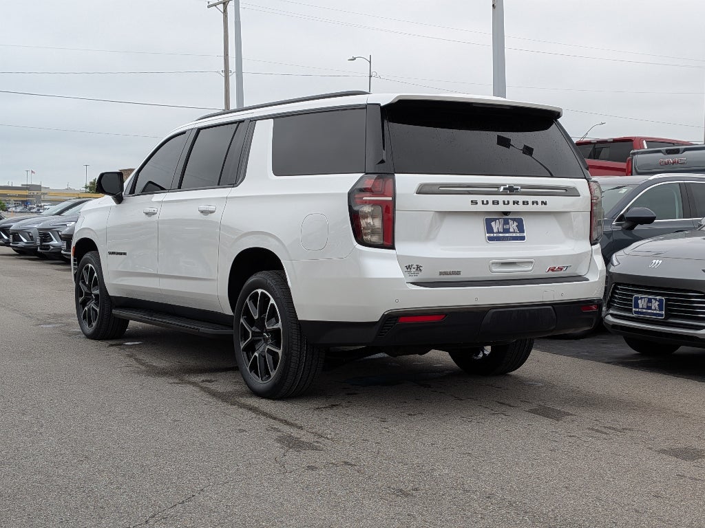 2022 Chevrolet Suburban RST