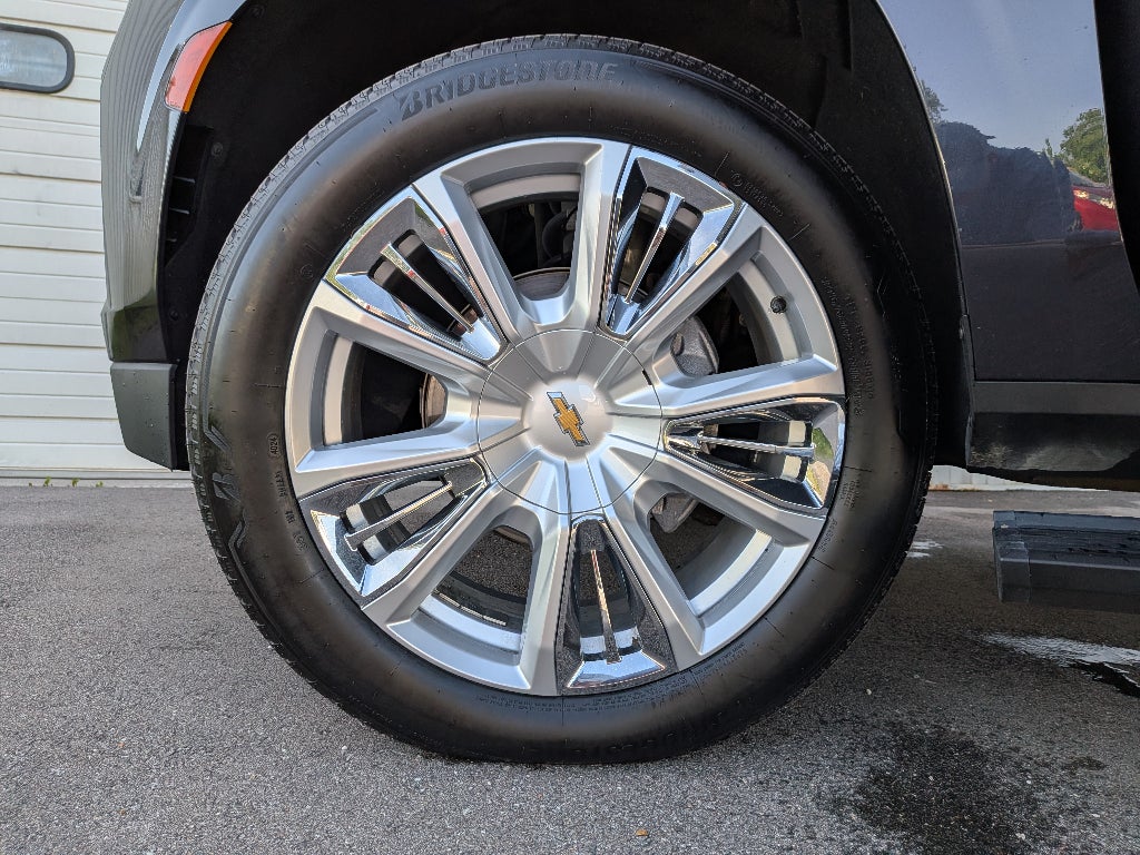 2023 Chevrolet Suburban High Country