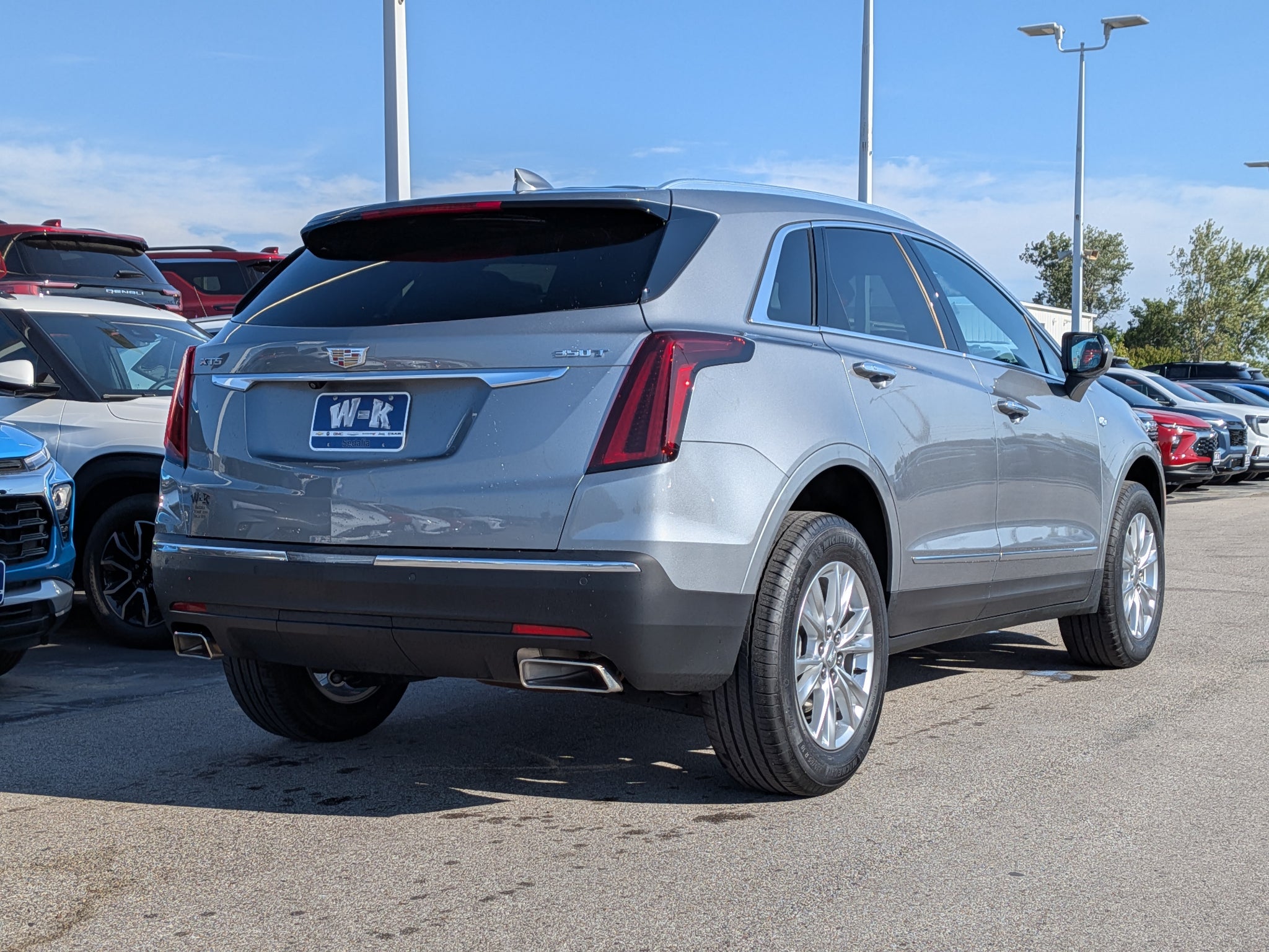 Used 2024 Cadillac XT5 Luxury with VIN 1GYKNAR49RZ705114 for sale in Kansas City