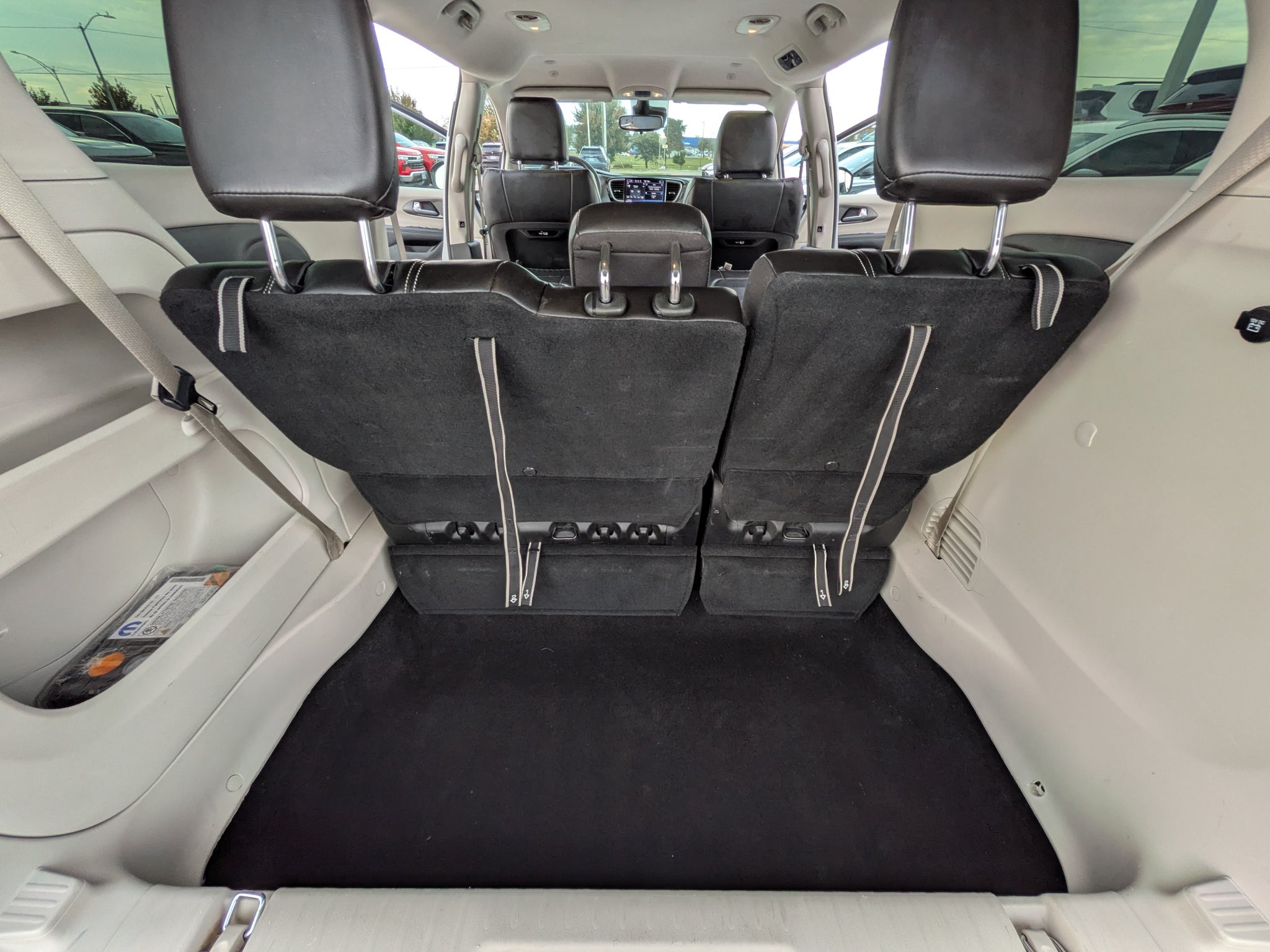 2024 Chrysler Pacifica Touring L