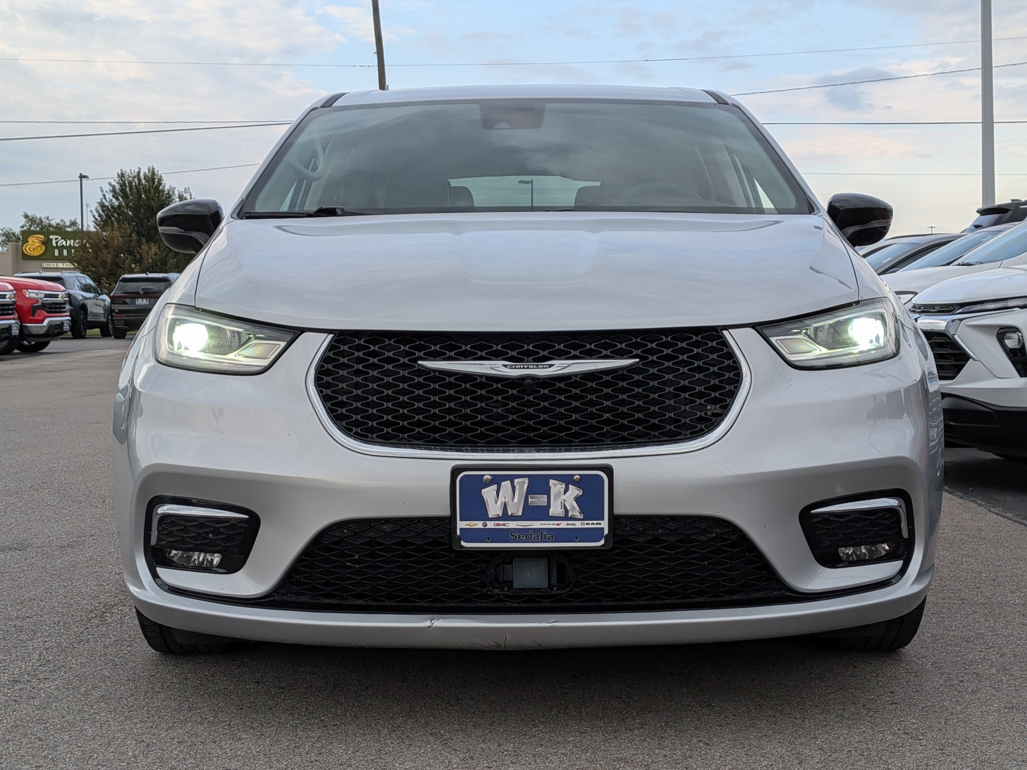 2024 Chrysler Pacifica Touring L