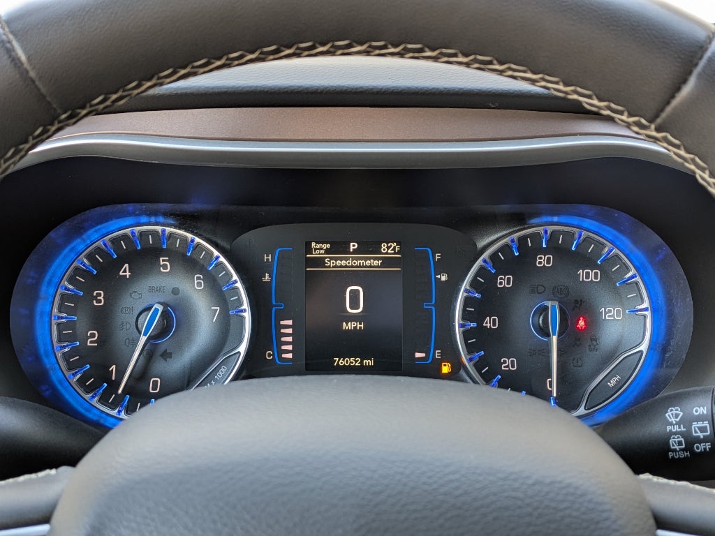 2023 Chrysler Voyager LX