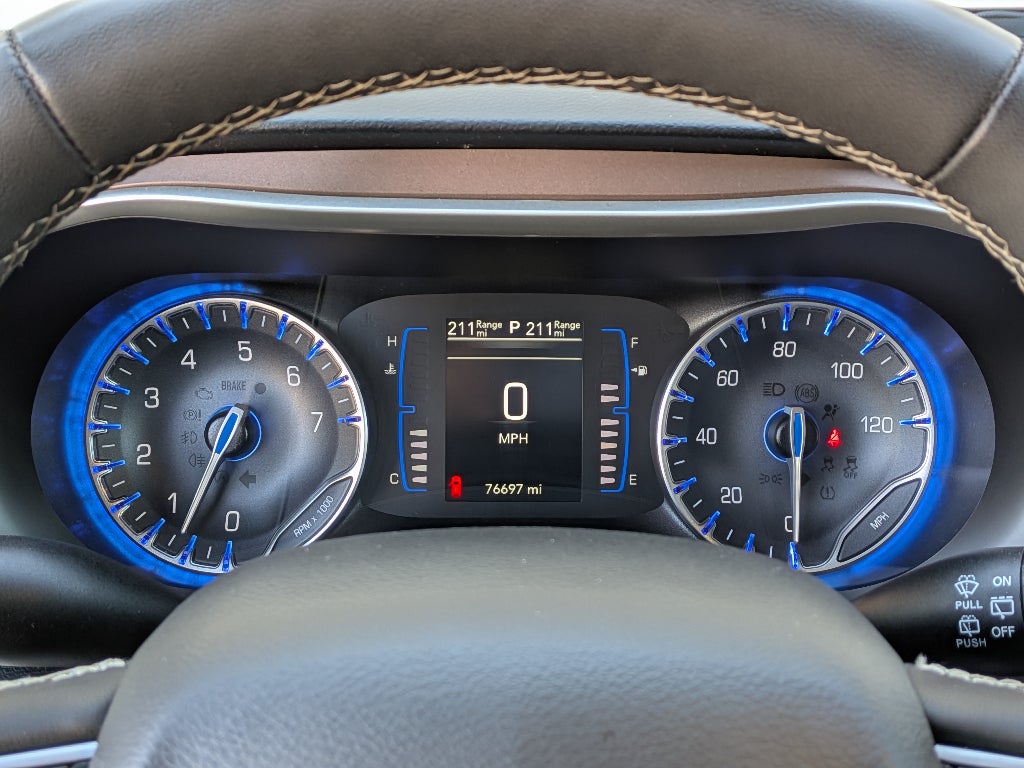 2022 Chrysler Voyager LX
