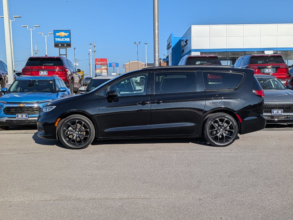 2025 Chrysler Pacifica Limited