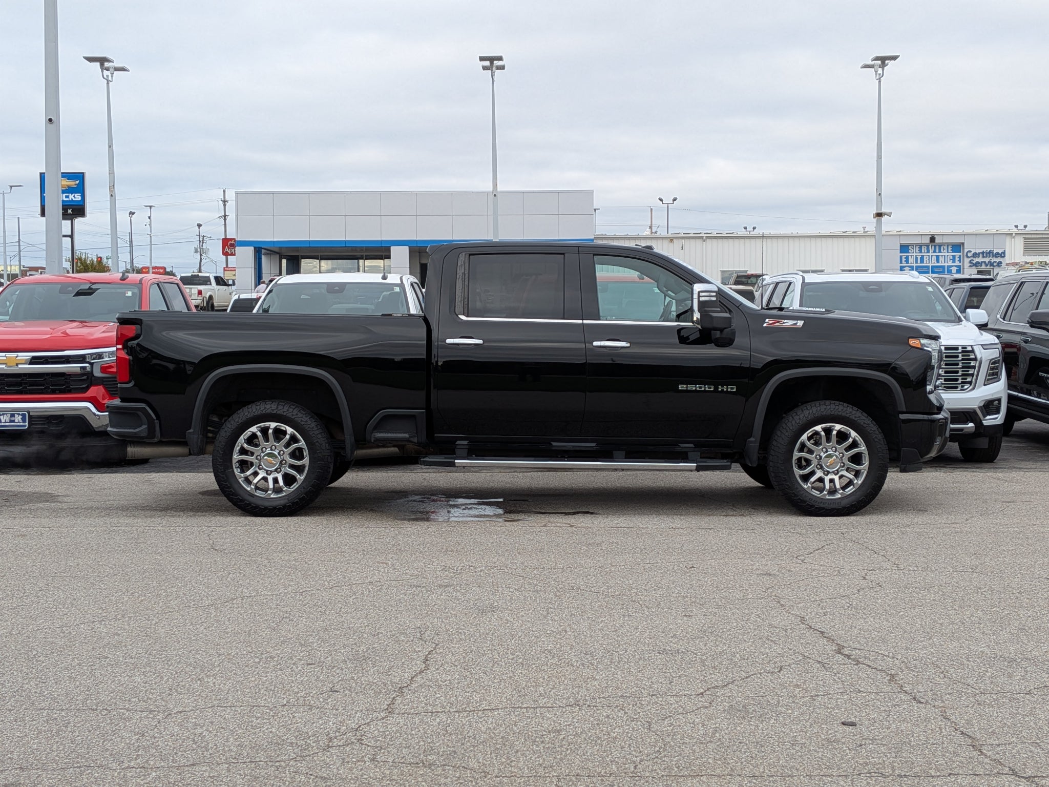 Used 2025 Chevrolet Silverado 2500HD LTZ with VIN 2GC4KPEY0S1106054 for sale in Kansas City