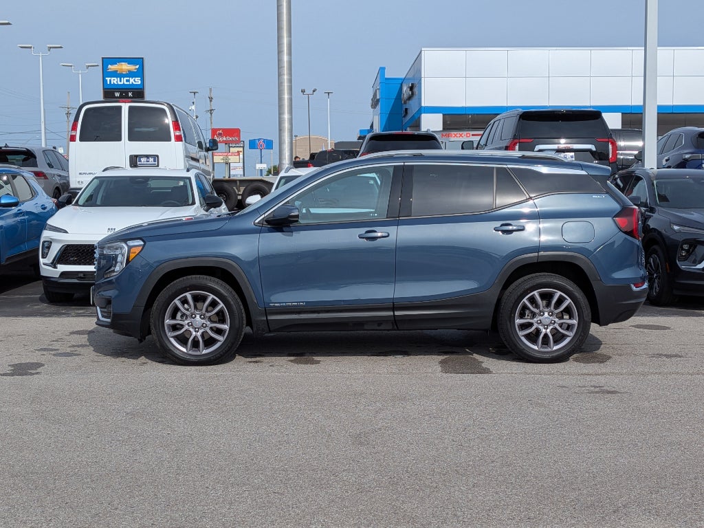 2024 GMC Terrain SLT